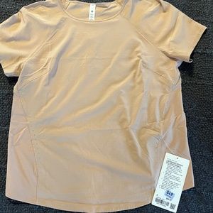 LIGHTWEIGHT STRETCH RUN SHORT SLEEVE SHIRT